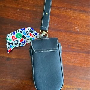 Steve Madden Black Phone Case Accessory